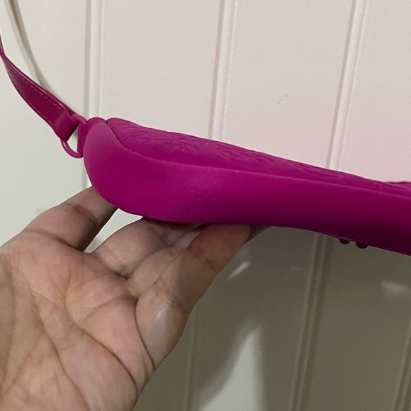 MICHAEL Michael Kors IPad/Tablet/Mini Laptop Neoprene Pink Crossbody Bag - Picture 12 of 15